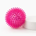 ZOLUX Zabawka dla psa piłka z kolcami TPR POP 8 cm kol. różowy