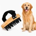 ZOLUX Gumowa szczotka drewniana dla psa do masażu DOG SALON