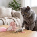 ZOLUX Zabawka dla kota ptaszek z kocimiętką DOTIE różowy 7,5cm